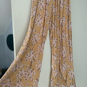 Billabong flowy pants